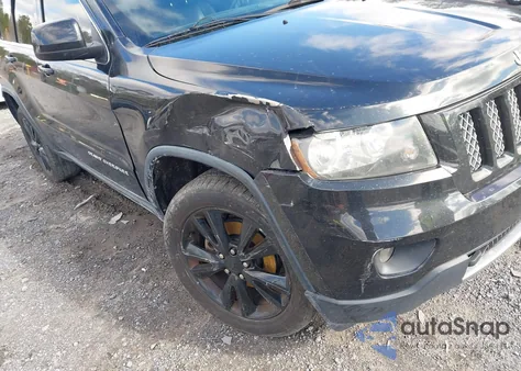 2013 Jeep Grand Cherokee Laredo Altitude z USA, uszkodzony, nr VIN 1C4RJFAG8DC583442